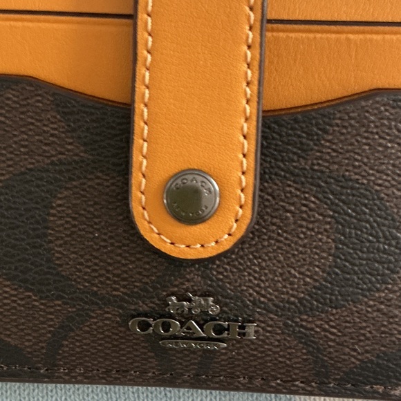 Coach Black and Tan Card Holder with Key Ring - Picture 2 of 3